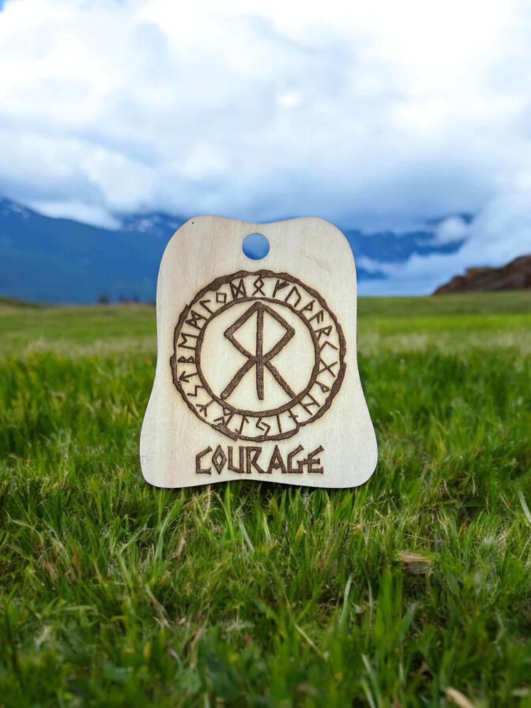 Courage Rune Hanging Decor | Jasper Moonlight